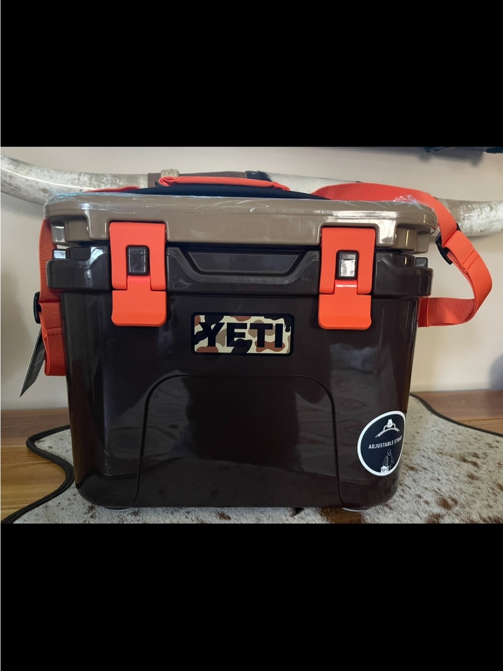 Yeti Roadie 15 Cooler in Brown with Orange Strap (Wetlands)